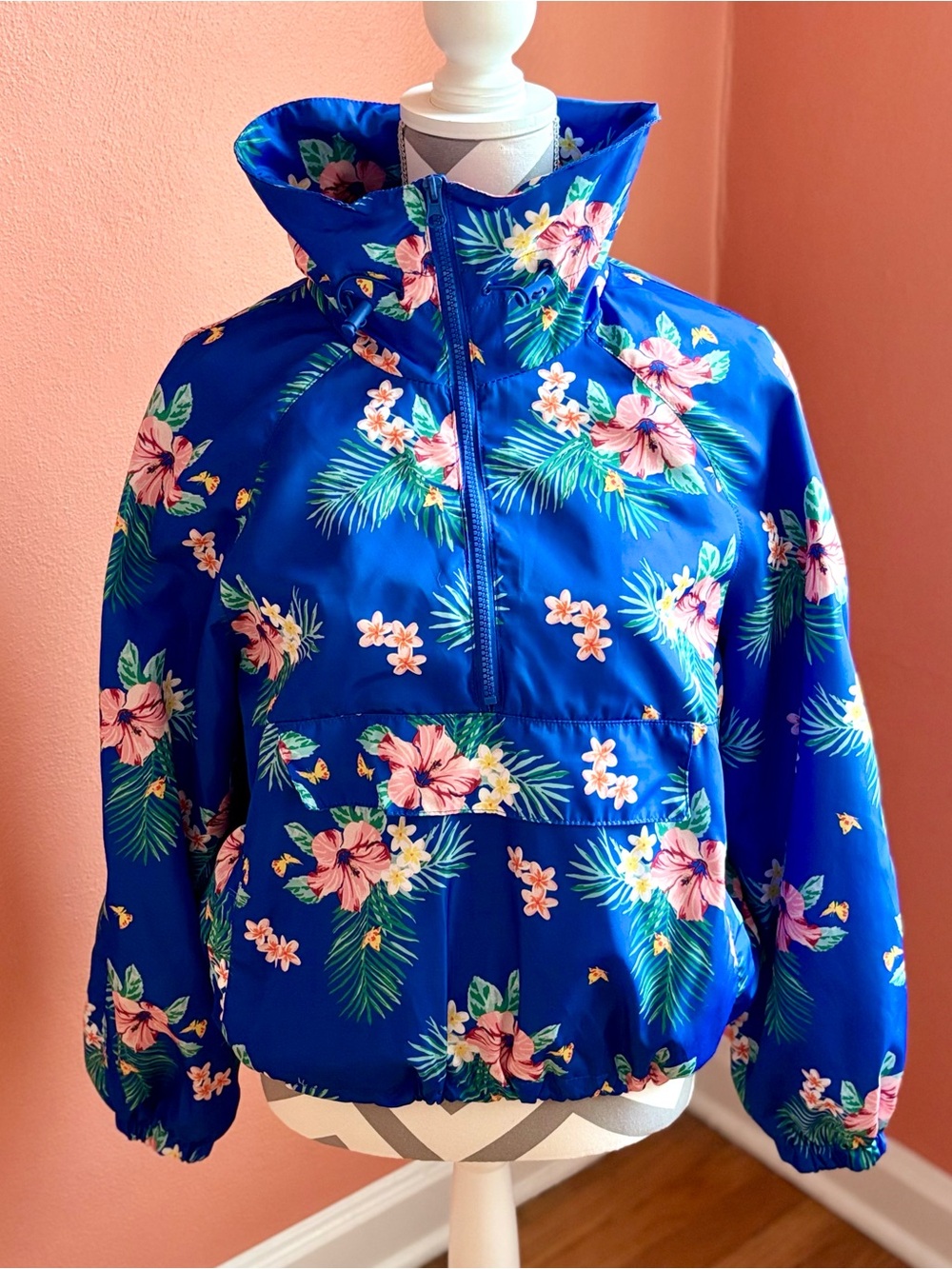 New Look Blue Floral Rain Pullover
